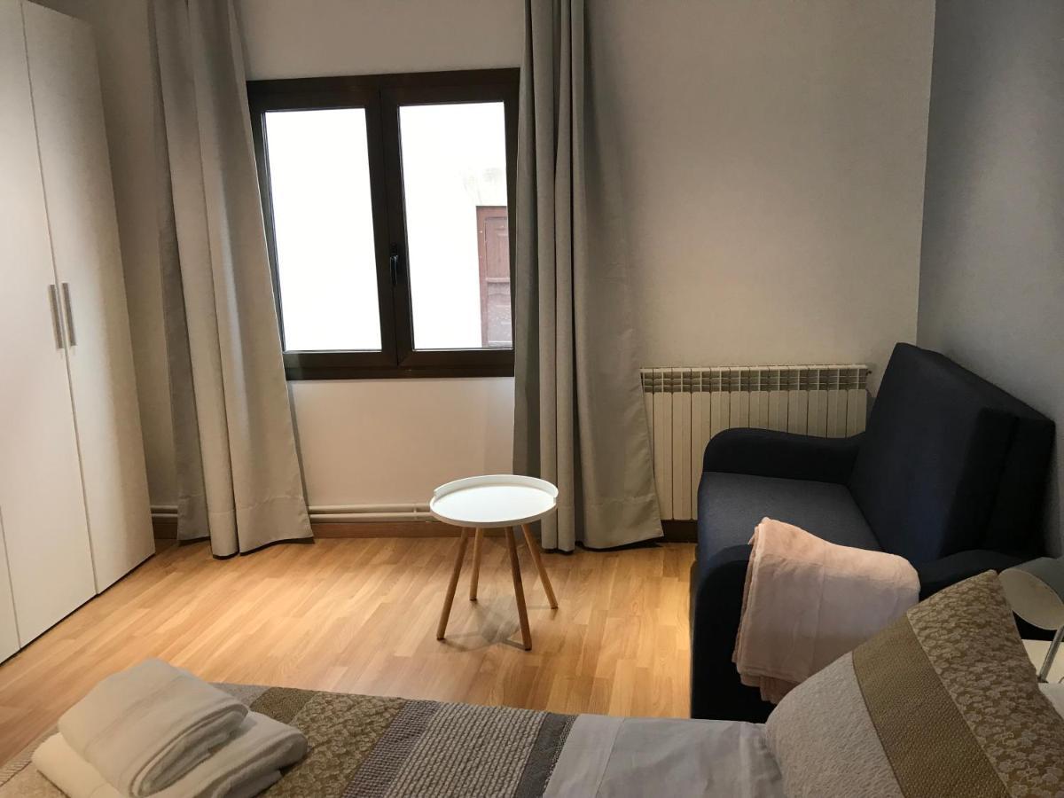 Hostal Casiano Camarasa מראה חיצוני תמונה