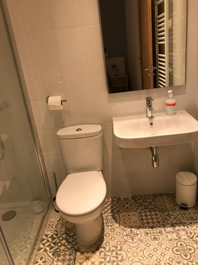 Hostal Casiano Camarasa מראה חיצוני תמונה