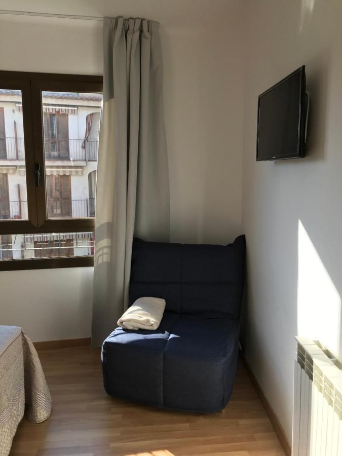 Hostal Casiano Camarasa מראה חיצוני תמונה