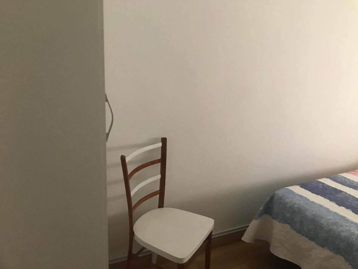 Hostal Casiano Camarasa מראה חיצוני תמונה