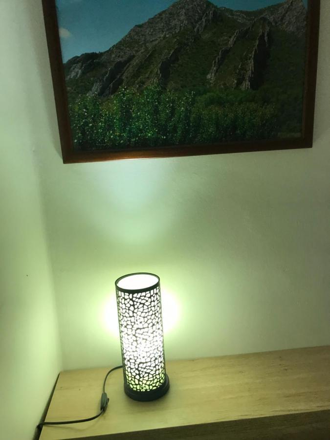 Hostal Casiano Camarasa מראה חיצוני תמונה