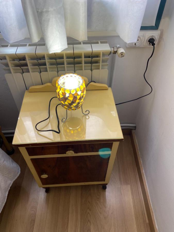 Hostal Casiano Camarasa מראה חיצוני תמונה